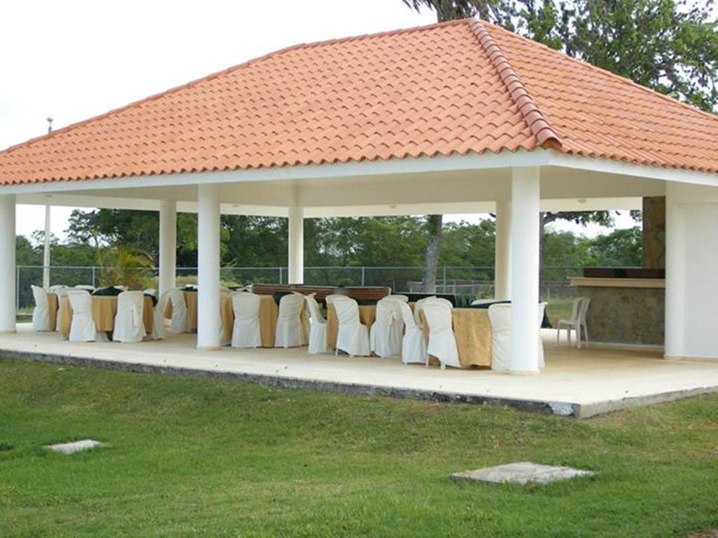 Hotel Las Caobas Сан-Франсиско-де-Макоріс Екстер'єр фото