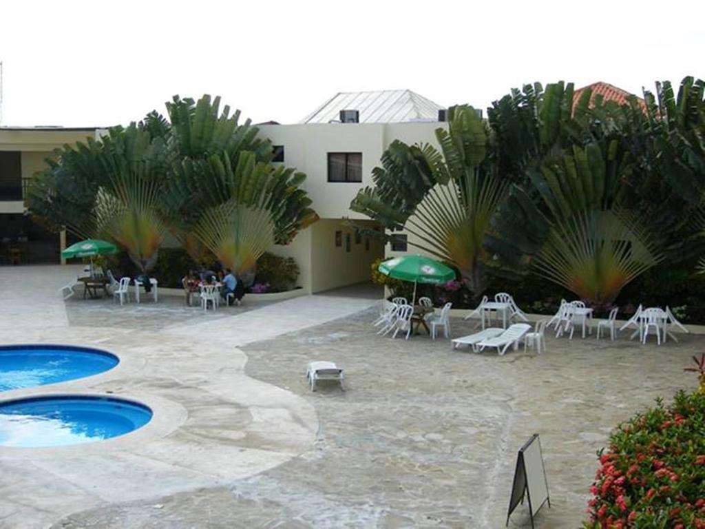 Hotel Las Caobas Сан-Франсиско-де-Макоріс Екстер'єр фото